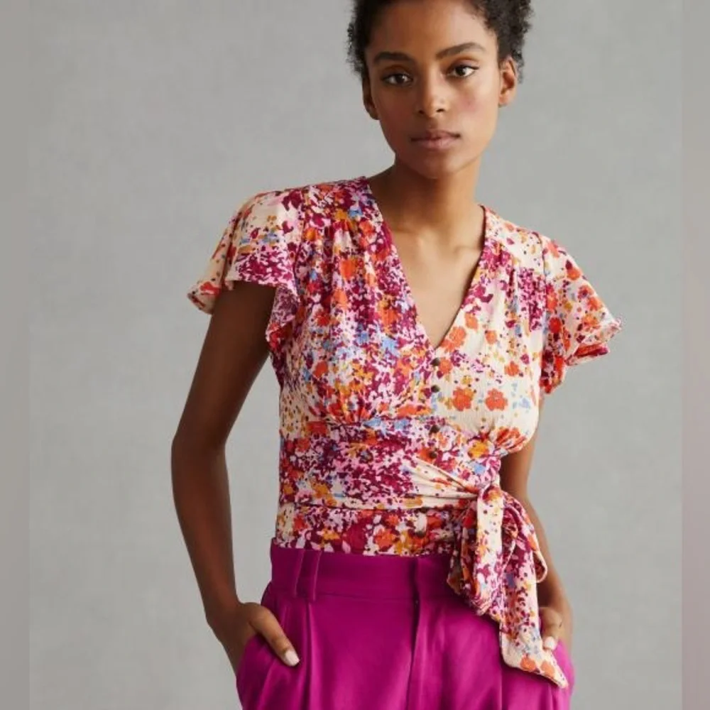 Anthropologie By Anthropologie V-Neck Flutter Hem Top